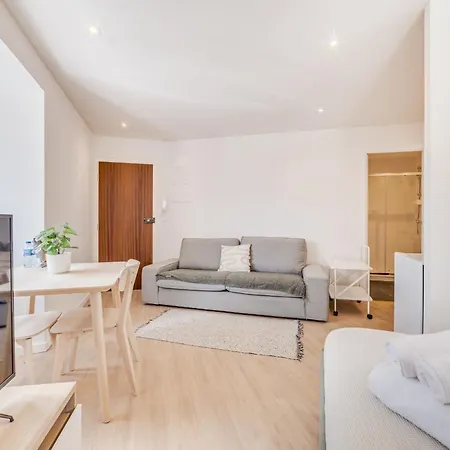 Apartment Beato Riverside Cozy