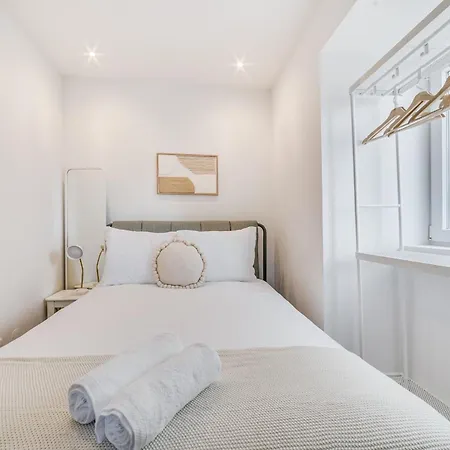 Beato Riverside Cozy Apartment Lisbon